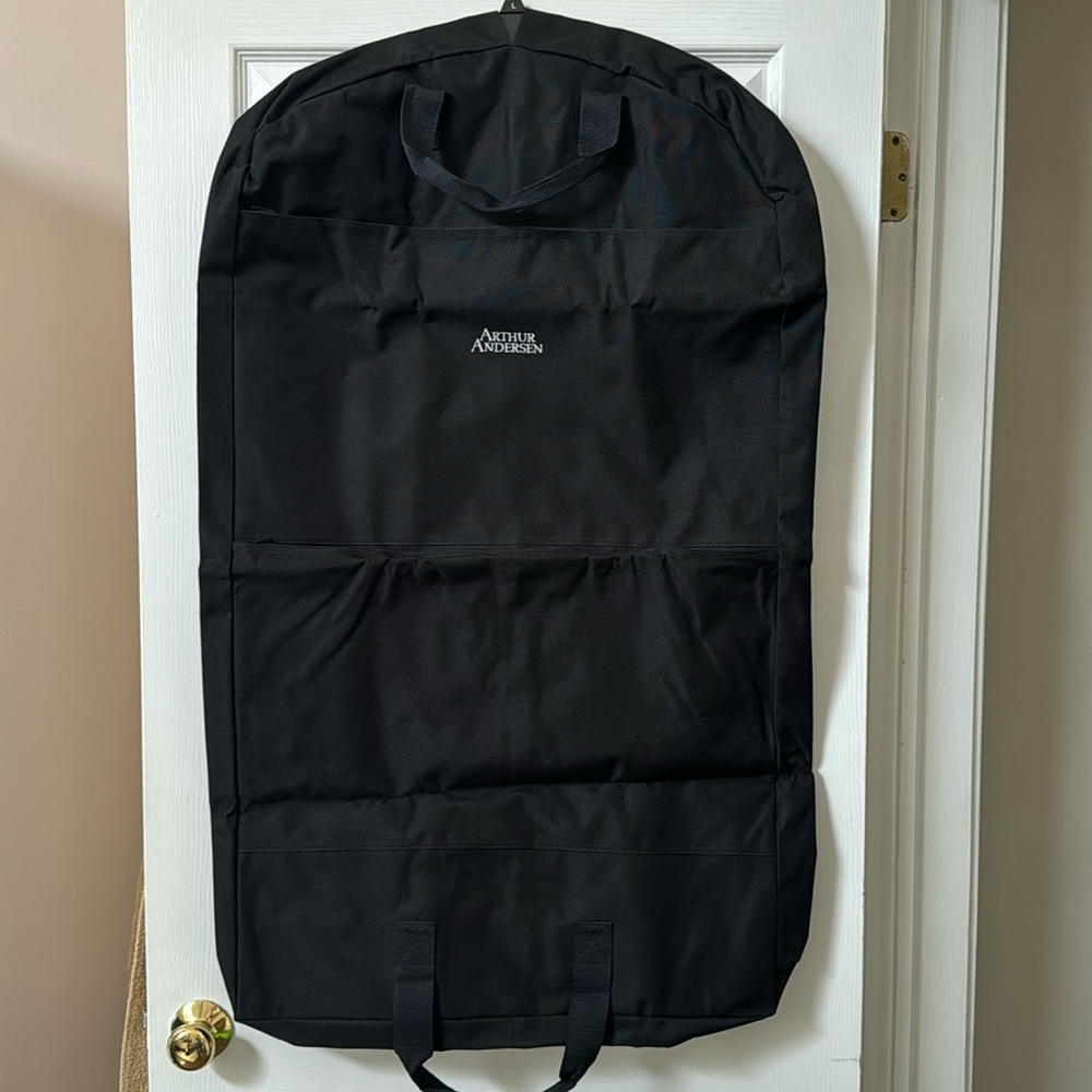 Arthur Andersen branded canvas garment bag. Outstanding condition.  Foldable.